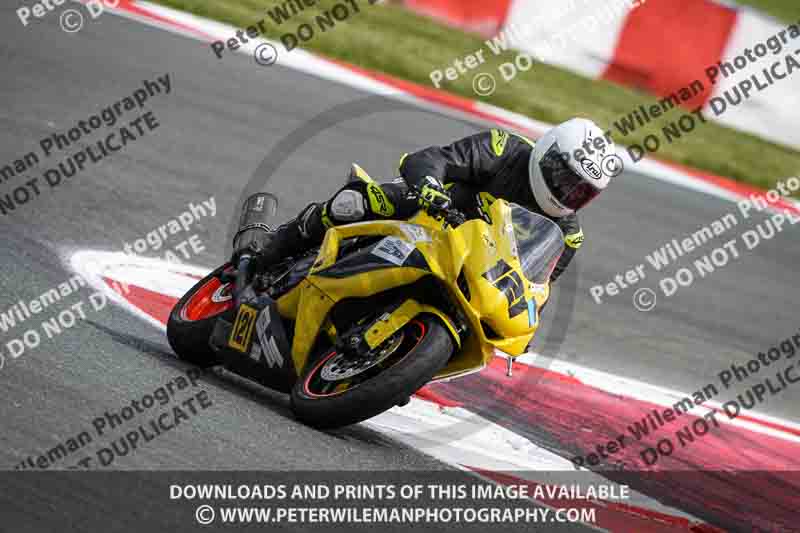 cadwell no limits trackday;cadwell park;cadwell park photographs;cadwell trackday photographs;enduro digital images;event digital images;eventdigitalimages;navarra;no limits trackdays;peter wileman photography;racing digital images;trackday digital images;trackday photos